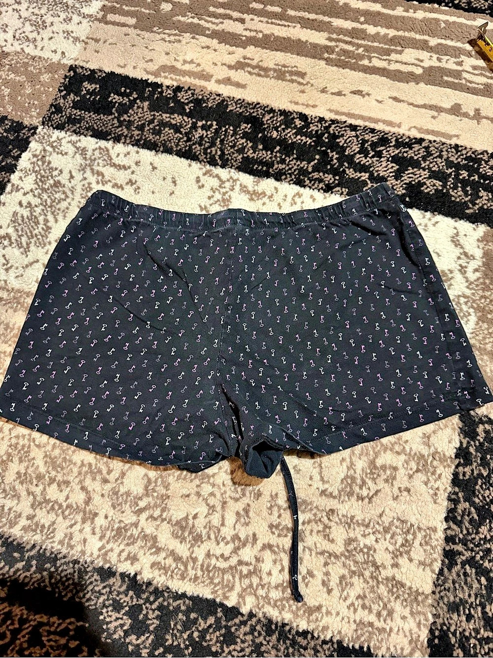 Women's black pj shorts shorts with keys designs